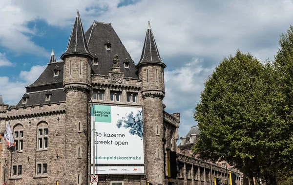Гент Фландрія Бельгія 2019 Військові Казарми Леопольда Середньовічними Вежами Замку — стокове фото