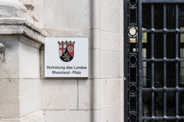 Brüksel, Belçika - 07 03 2019 - Almanya Rheinland Pfalz Bundesland 'ın Avrupa Birliği Resmi Temsilcisi ve girişinin imzalanması ve girişi