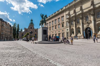 Stockholm, İsveç - 07: 24-2019-Facade ve Stockholm Kraliyet Sarayı Meydanı