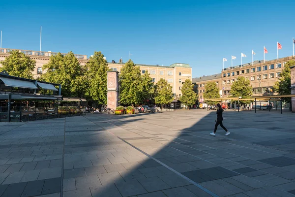 Gavle Condado Gavleborg Suecia 2019 Turistas Lugareños Caminando Por Plaza — Foto de Stock