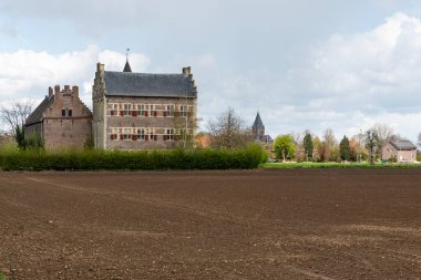 Ohe en Laak, Limburg, Hollanda, 04 09 2022 - Kırsal alanlar ve köyün tarihi binaları