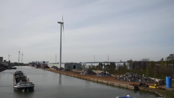 Genk Limburg Belgien 2022 Industriell Verksamhet Och Väderkvarnsdriven Elektronisk Anläggning — Stockvideo
