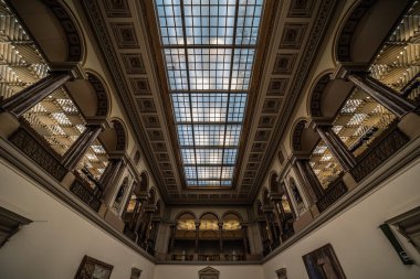 Brüksel Eski Kent, Brüksel Başkent Bölgesi - Belçika - 12 06 2019 Sanat Yeni Sanat Sanatlar Kraliyet Müzesi tavanı