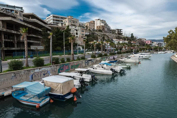 Freattyda Athene Griekenland 2019 Uitzicht Rotsachtige Baai Bij Haven Van — Stockfoto