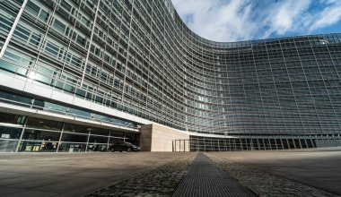 Brüksel Avrupa Bölgesi, Brüksel Başkent Bölgesi - Belçika - 02 17 2020 Haç şekilli Berlaymont binası