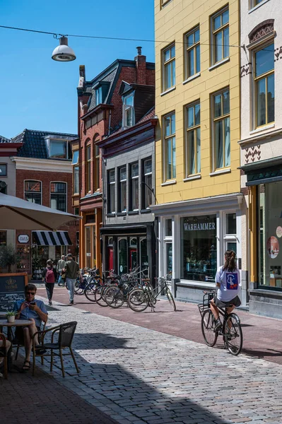 Groningen Netherlands 2022 Young People Walking Commercial Streets Old Town — Fotografia de Stock