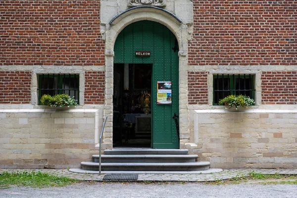 Oud Heverlee Vlámský Brabant Belgie 2022 Dřevěné Dveře Cihlový Kamenný — Stock fotografie