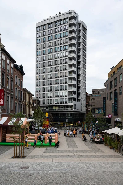 Charleroi Wallon Bölgesi Belçika 2022 Yenilenmiş Rive Gauche Şehir Meydanında — Stok fotoğraf
