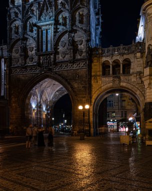 Prag - Çek Cumhuriyeti - 08 01 2020 - Eski Şehir 'deki Gotik Toz Kulesi