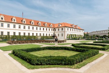 Prag - Çek Cumhuriyeti - 08 01 01 2020 Senato 'nun parkları, bahçeleri ve anıtı üzerine panoramik görüşler