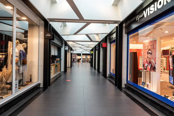 Woluwe Saint Pierre Belgien 2020 Zeitgenössisches Einkaufszentrum Bahnhof Stockel — Stockfoto