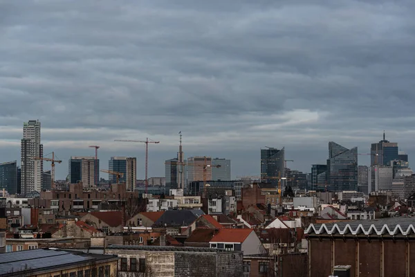 布鲁塞尔首都区 比利时 2021蓝色时间的布鲁塞尔商业区天际线全景 — 图库照片