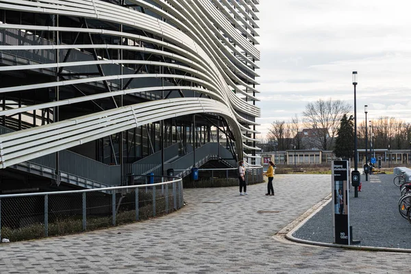 Ghent Flanders Belgium 2021 Contemporary Building Ghent College Two Female — Stock Photo, Image