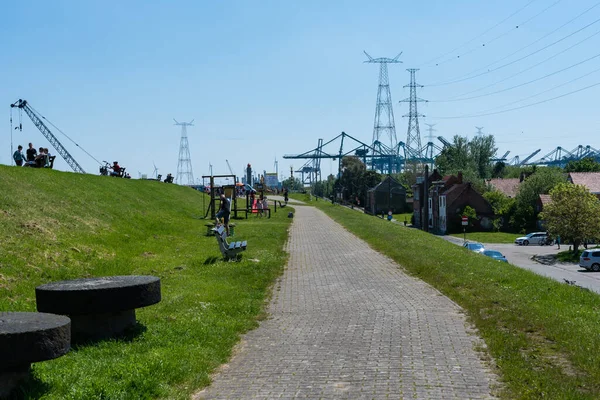 Doel East Flandria Belgia 2021 Widok Groblę Działalność Przemysłową — Zdjęcie stockowe