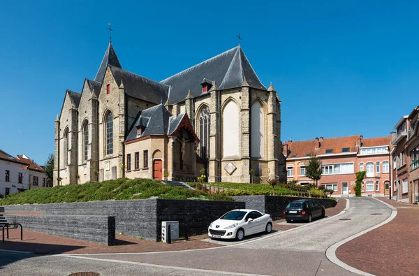 Wemmel Vlámský Kraj Belgie 2021 Fasáda Příměstské Okolí Katolického Kostela — Stock fotografie