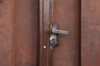 Kaliteli mandal ve metal üzerine kilit 