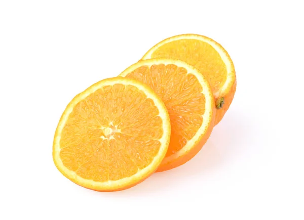 Scheiben Reife Orange Die Hälfte Der Orange Isoliert Auf Weißem — Stockfoto