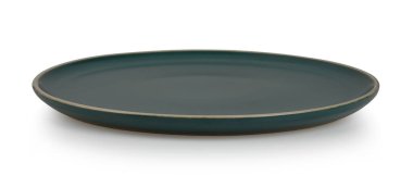 Beyaz arkaplanda koyu yeşil seramik plaka