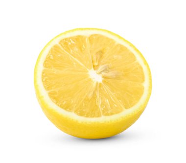 Limonun yarısı beyaz arkaplanda izole. 