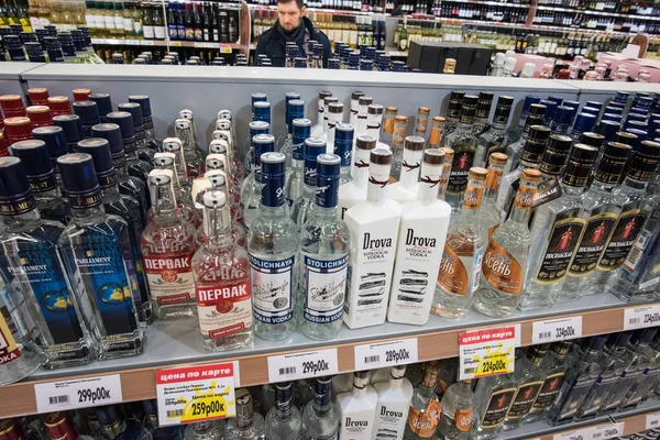 La venta de alcohol — Foto de Stock