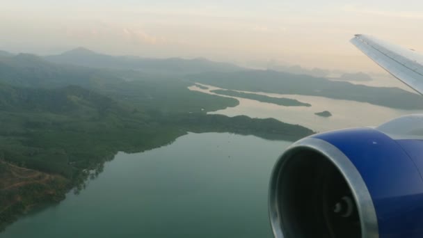 Vliegtuig vlucht naar Phuket — Stockvideo