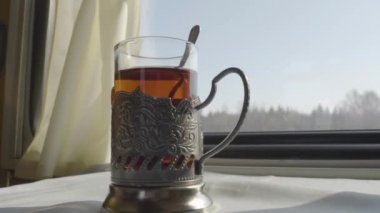 Bir trende beş kilit.
