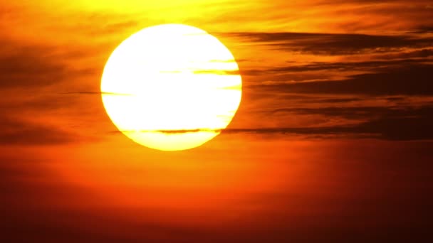 Время заходит солнце — стоковое видео