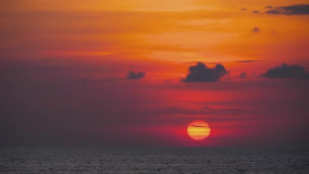 Phuket Adası 'nda gün batımı manzarası — Stok video