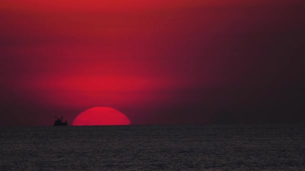Ηλιοβασίλεμα στο νησί Πουκέτ — Αρχείο Βίντεο