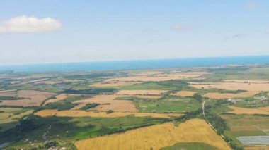 Uçak tırmanışı, lomboz manzarası.