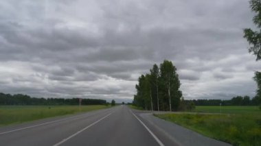 Şehrin dışındaki POV yolu.