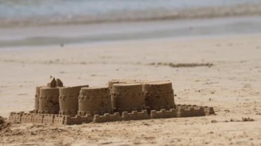 Deniz kıyısındaki tatil beldesi, turizm konsepti