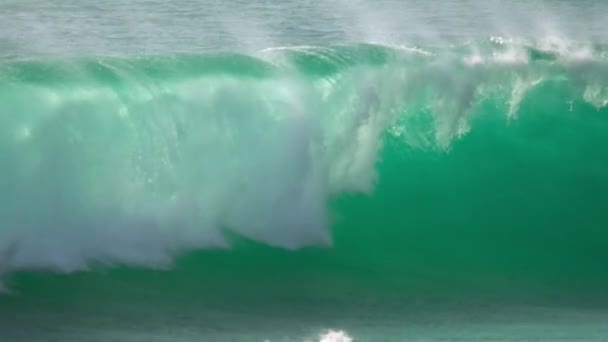 Морская волна, крупный план — стоковое видео
