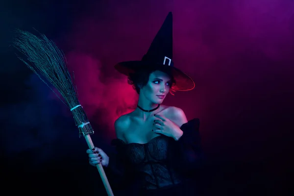 Photo Stunning Sorcerer Enchant Lady Halloween Masquerade Hold Broom Isolated — Stock Photo, Image