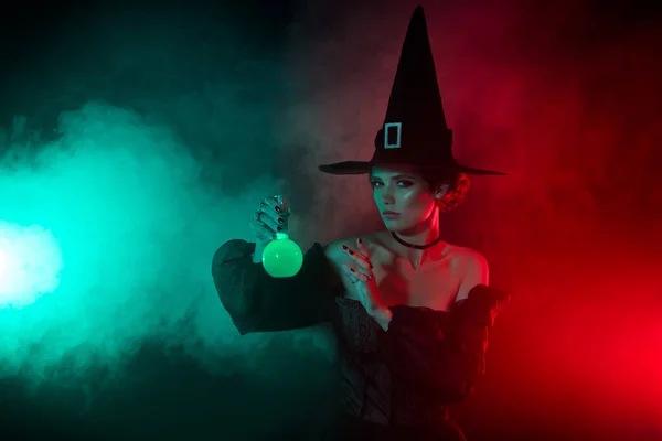 Photo Creepy Fear Sorcerer Lady Alchemist Make Toxic Love Potion — Stock Photo, Image