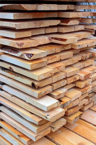 一堆木板一对一地堆在一起 木板的背景 天然木质部 — 图库照片