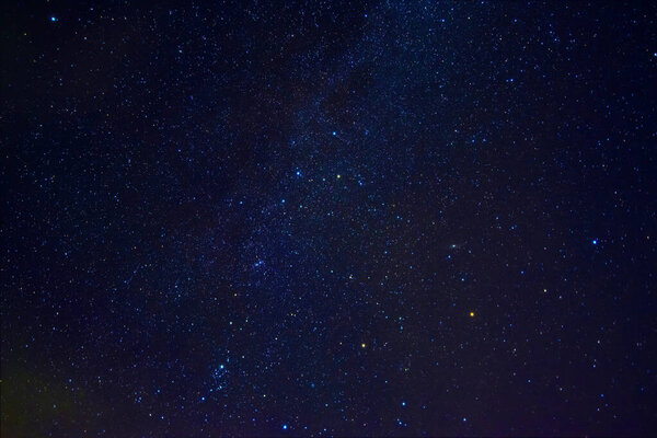 Млечный Путь в звездном небе с туманностями и галактиками. фон со звездами и пространством