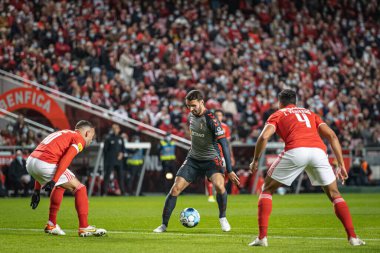 Liga BWIN - SL Benfica - SC Braga - 07.11.21 - Otamendi ve Verissimo Abel Ruiz 'i koruyor