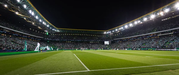 UEFA Şampiyonlar Ligi 16, 15.02.2022 - Estadio Jose Alvalade, Lizbon; Sporting CP - Manchester City FC; Stadyum ve maç öncesi taraftarları