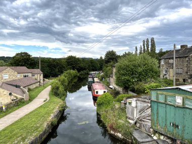 Leeds 'den Liverpool Kanalı' na, Parkin Lane 'de, kanalı olan, Apperley Köprüsü, Bradford, İngiltere