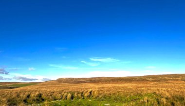 İngiltere, Yorkshire 'da Malham Moor üzerinde gün batımı