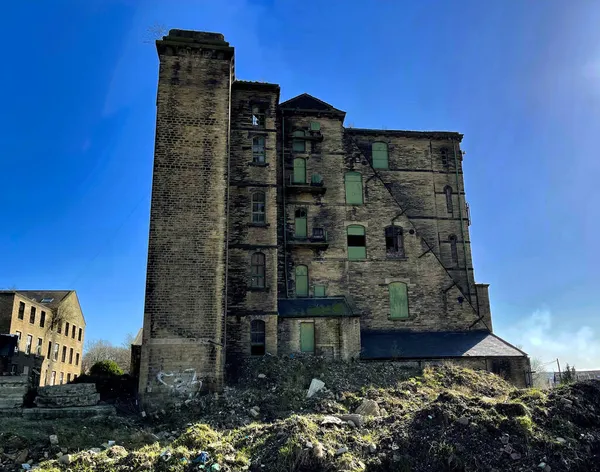 Ngiltere Nin Bradford Yorkshire Kentindeki Mavi Gökyüzüne Karşı Kurulmuş Eski — Stok fotoğraf