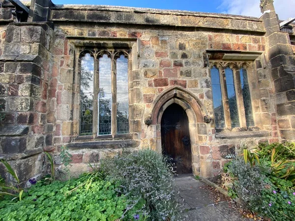 Entrance Very Old Church Wooden Arched Door Plants Foreground Skipton — Stock Photo, Image
