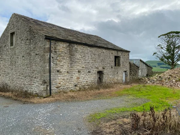 Old Stone Barn Shed Rubble Malham Skipton — стоковое фото