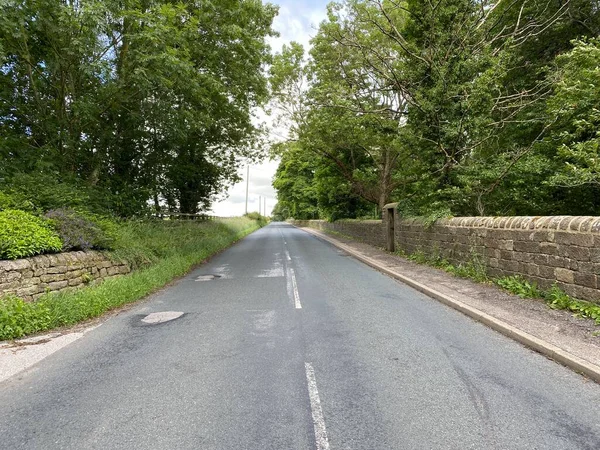 Main Road Otley Lindley Dry Stone Walls Old Trees — Stock Fotó