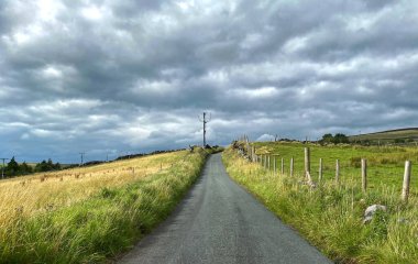 Kırsal alan, Gall Lane boyunca bakan, bulutlu bir günde, Todmorden, Yorkshire, İngiltere