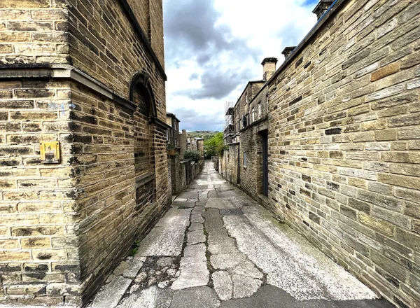 Victorian Back Street Yorkshire Stone Houses Heavy Clouds Saltaire Shipley — Stock fotografie