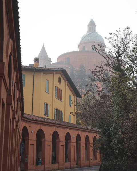 Uitzicht Sanctuary Madonna San Luca Mist Bologna Italië — Stockfoto