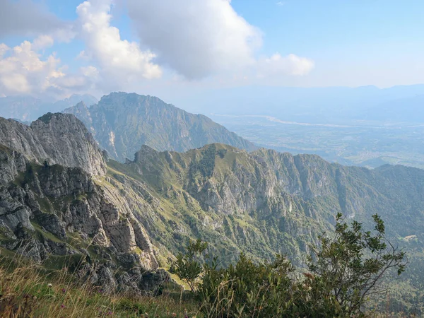 Alpi Feltrine Dağları. Güneydoğu Alpleri. İtalya