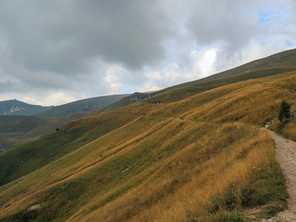 Alpi Feltrine Dağları. Güneydoğu Alpleri. İtalya